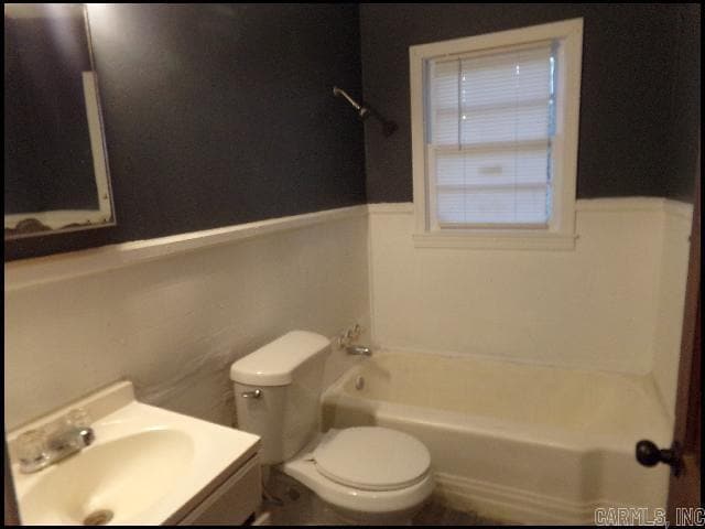 Building Photo - 2115 W 16th St