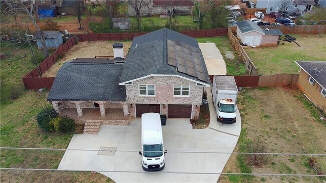 Building Photo - 1292 Monfort Rd