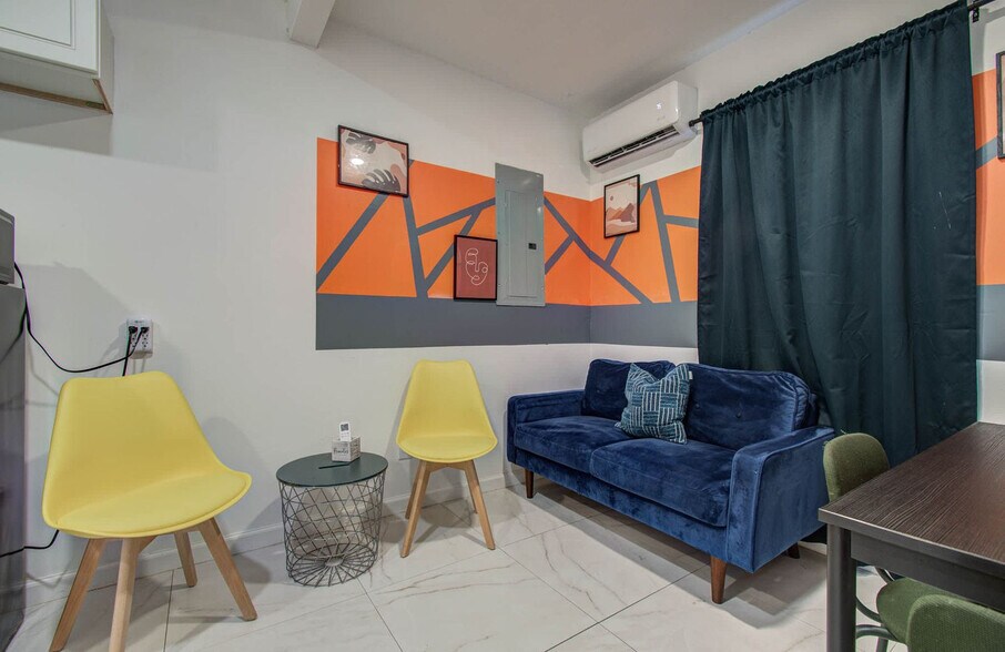 Primary Photo - 6400 Sherman St