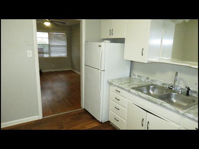 Building Photo - 217 N Fillmore St