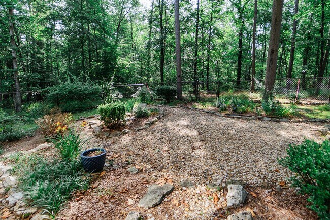 Building Photo - Up to a 2 year lease at this Beautiful 3 bed, 2 bath!!!!