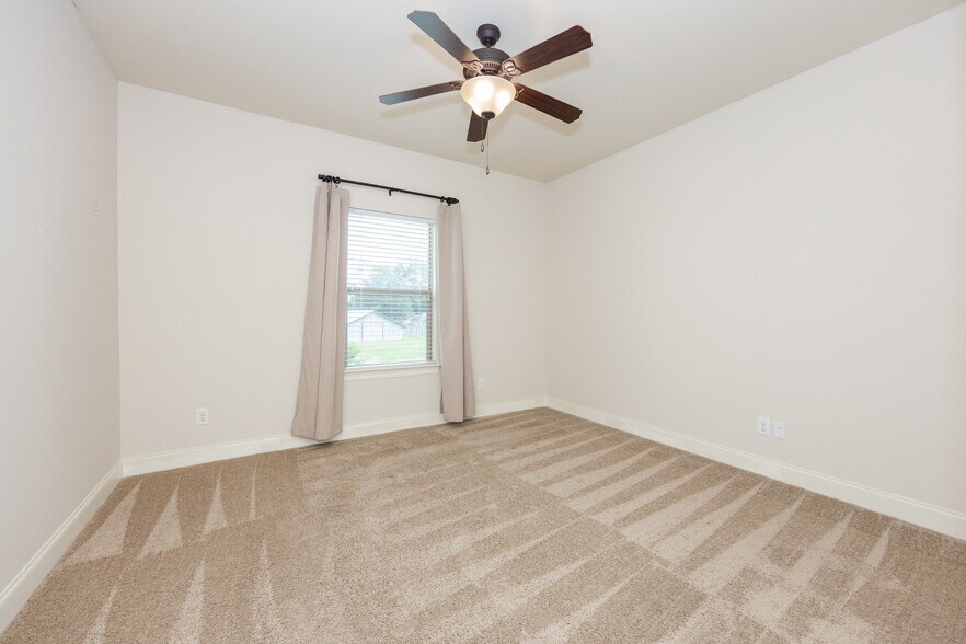 Building Photo - 37436 Amalfi Dr