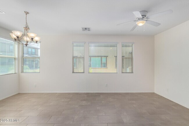 Building Photo - 14870 W Encanto Blvd