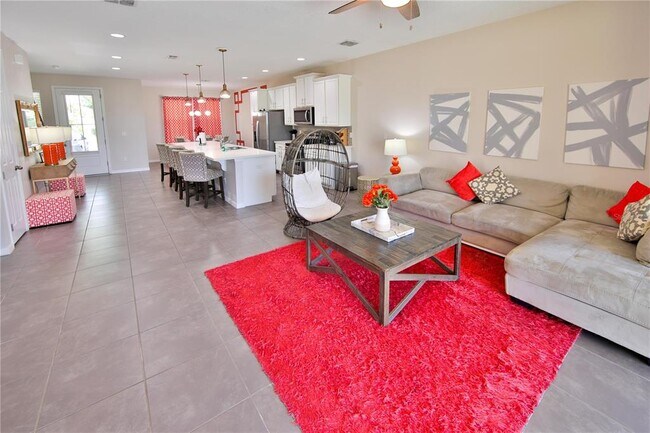 Building Photo - 1515 Carey Palm Cir