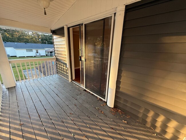 Building Photo - House For Rent in Rayne - 30 Mins From ULL & LSUE