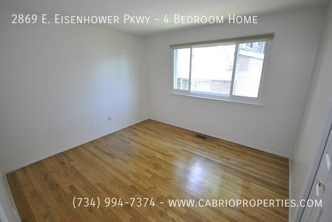 Building Photo - 2869 E Eisenhower Pkwy