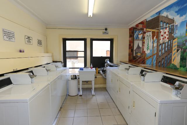 Building Photo - 1169 N Dearborn St