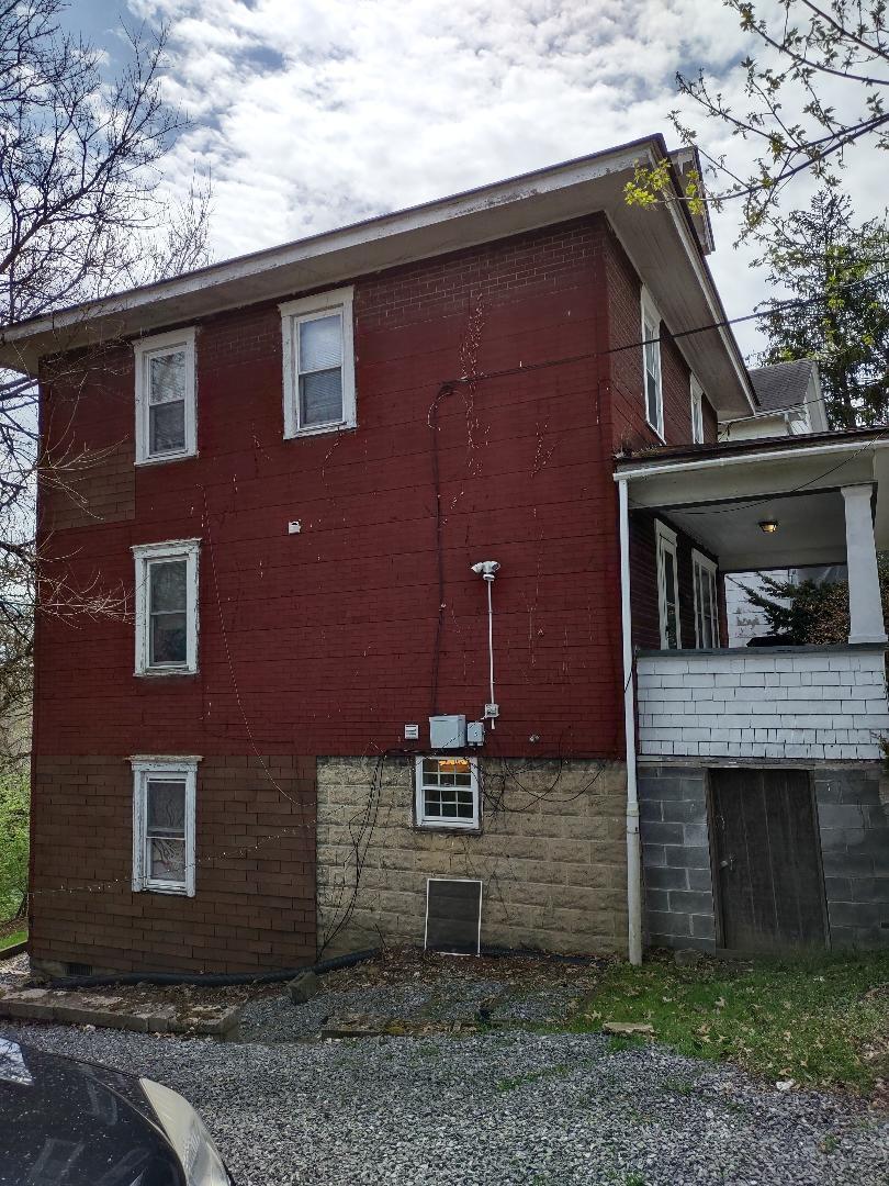 Building Photo - 33 Highland Ave