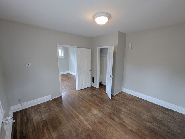 Building Photo - 3920 Giles Ave