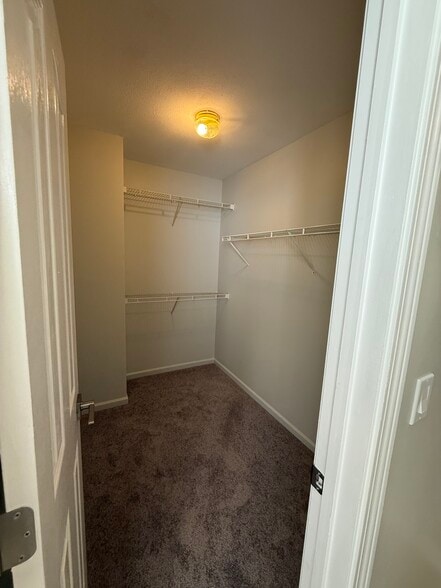 Building Photo - 7021 Sunman Rd