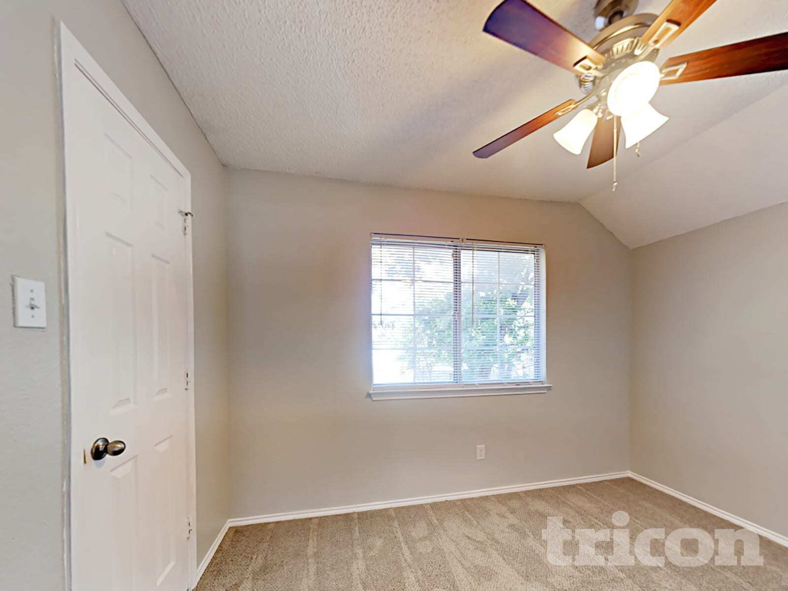 Building Photo - 900 Freshwood Ct