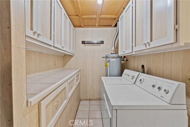 Building Photo - 10561 Alskog St