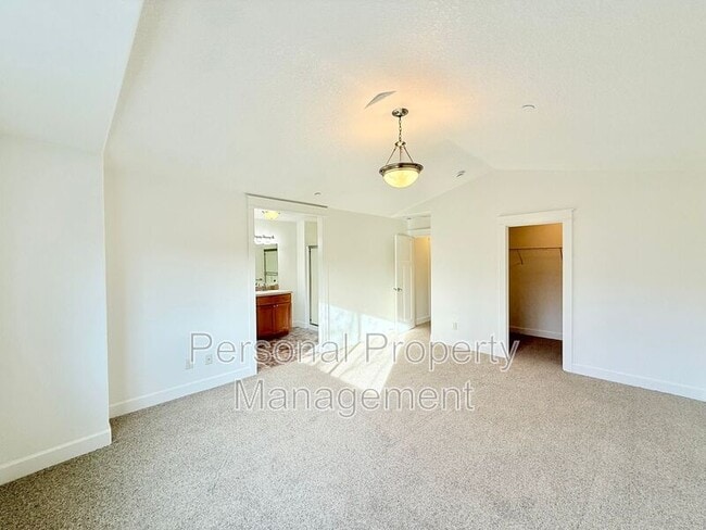 Building Photo - 3344 NW 47th Dr