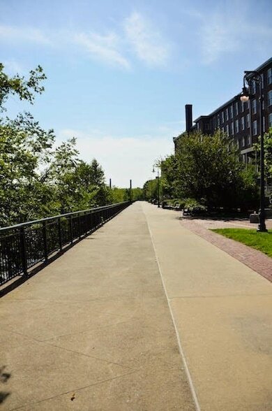 Building Photo - 35 Riverwalk Way