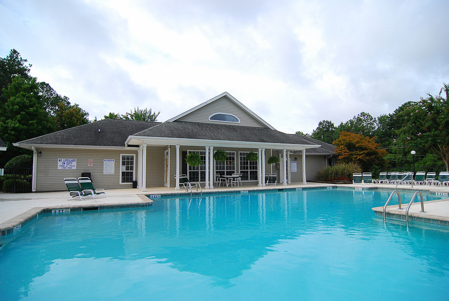 Pool Area - Huntington Place