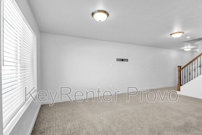 Building Photo - 268 Wren Hill Ln