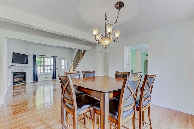 Building Photo - 1285 Courtney Dr