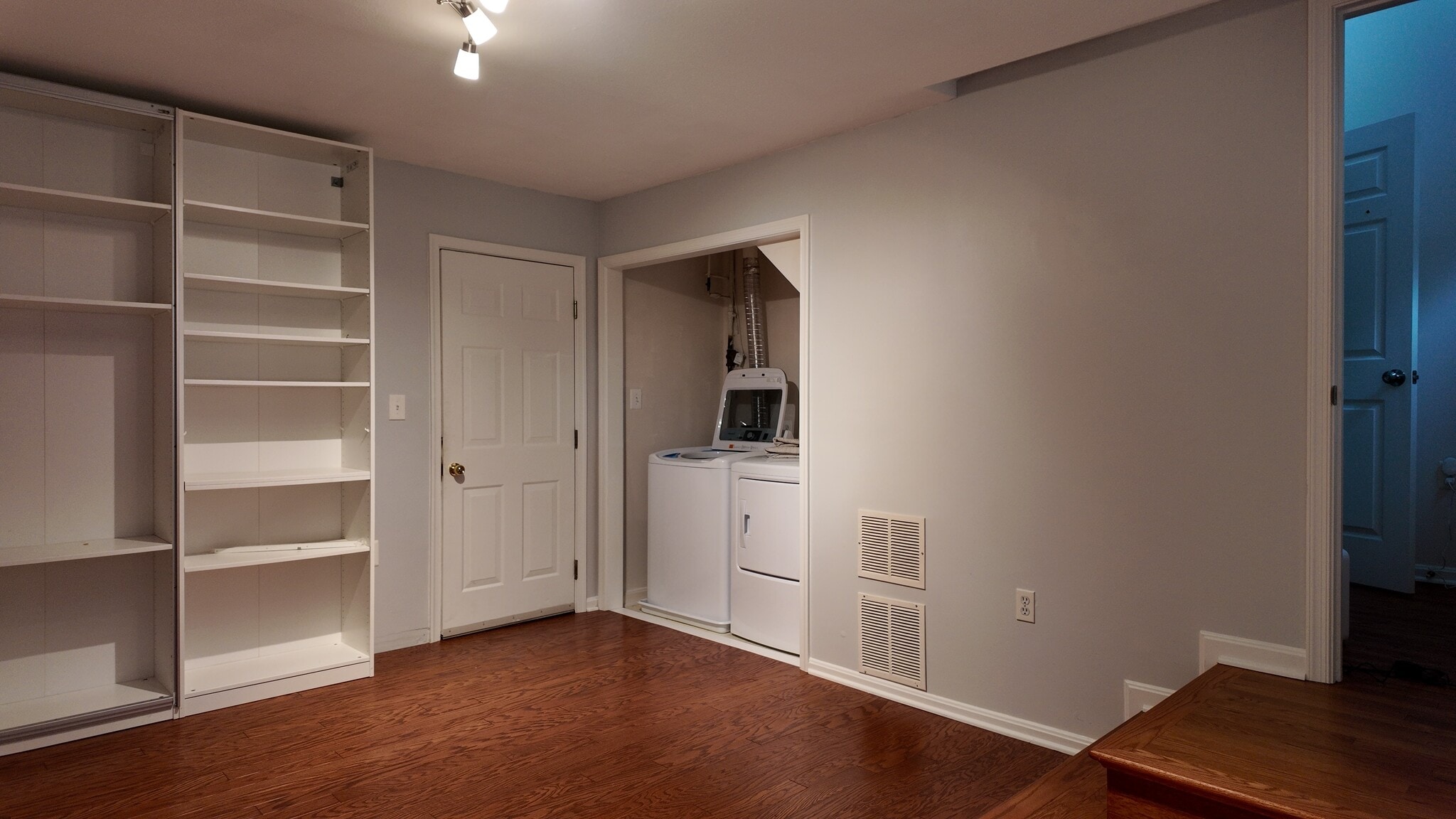 1st Floor Bedroom - 4094 Fountainside Ln