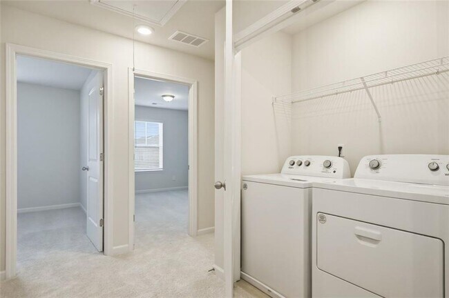 Building Photo - 208 Filer Dr