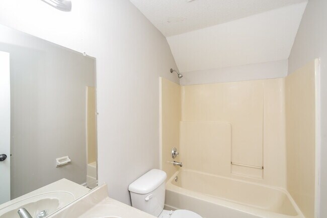 Building Photo - 4880 Briona St