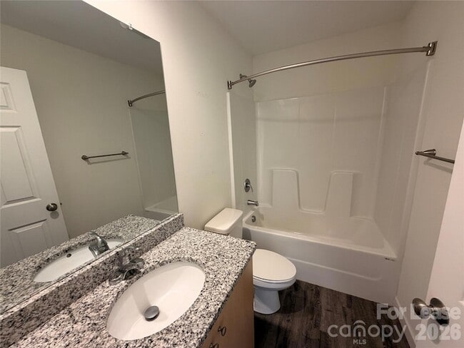 Building Photo - 4032 Eugene Dr