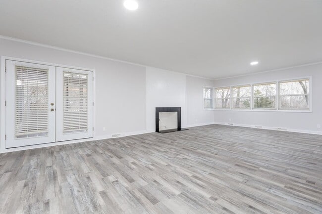 Building Photo - 4575 Olentangy River Rd