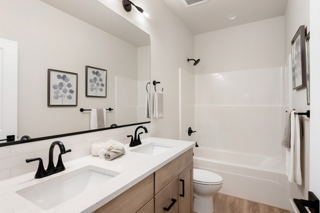 Building Photo - 701 Mara Loop