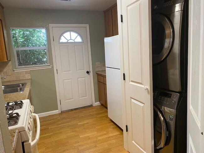 Building Photo - Cozy and Nice 2 bedroom Home in Nevada City