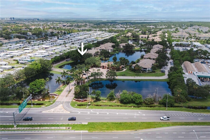 Building Photo - 10263 Gandy Blvd N