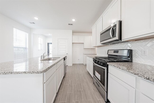 Building Photo - 5731 Tabula Rasa Dr