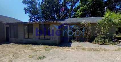 Building Photo - 8170 SW Norwood Rd