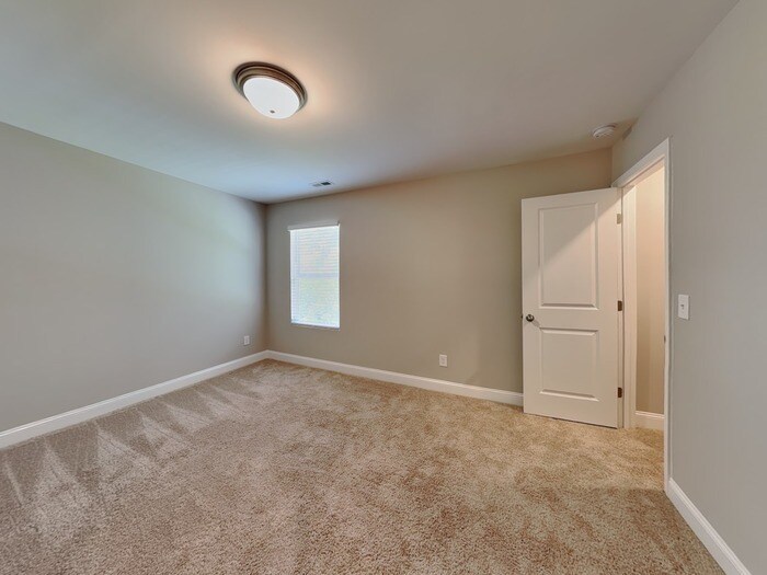 Building Photo - 3820 Sapphire Ridge Ct
