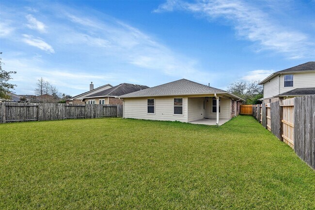 Building Photo - 3011 Crescent Oaks Park Ln