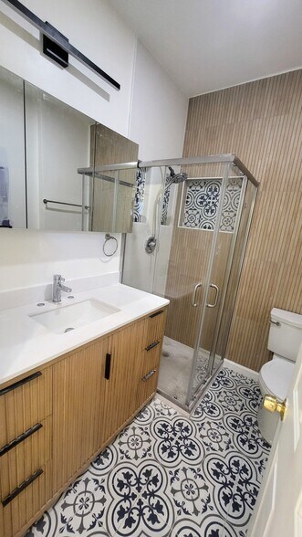 Bathroom - 2112 Ashby Ave