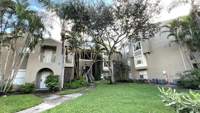 Building Photo - 1885 Palm Cove Blvd
