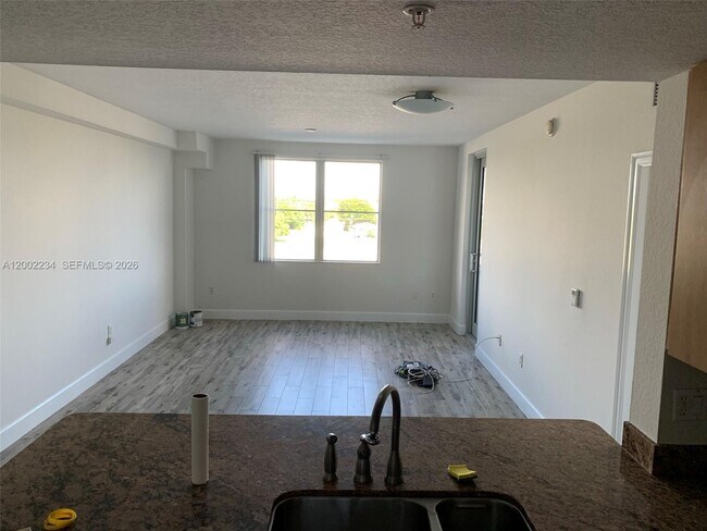 Building Photo - 1830 Radius Dr