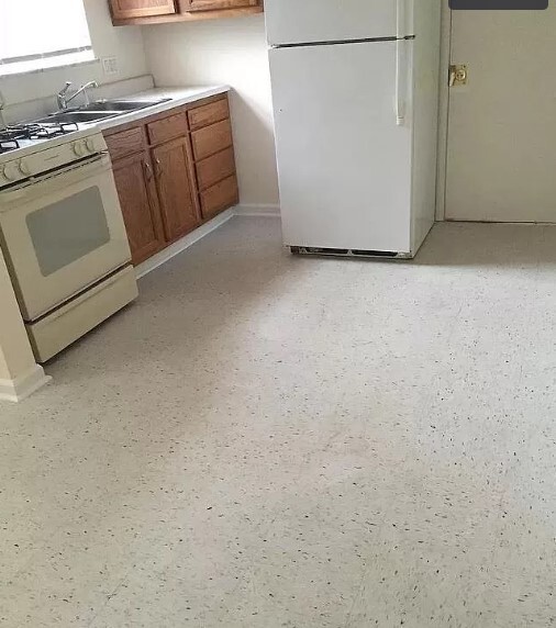 Building Photo - 1057 Winfield Ave