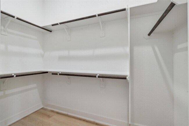 Building Photo - 6528 Weston St