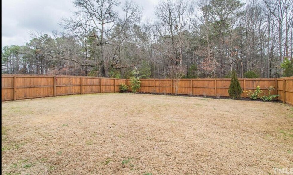 Building Photo - 508 Porch Swing Pl