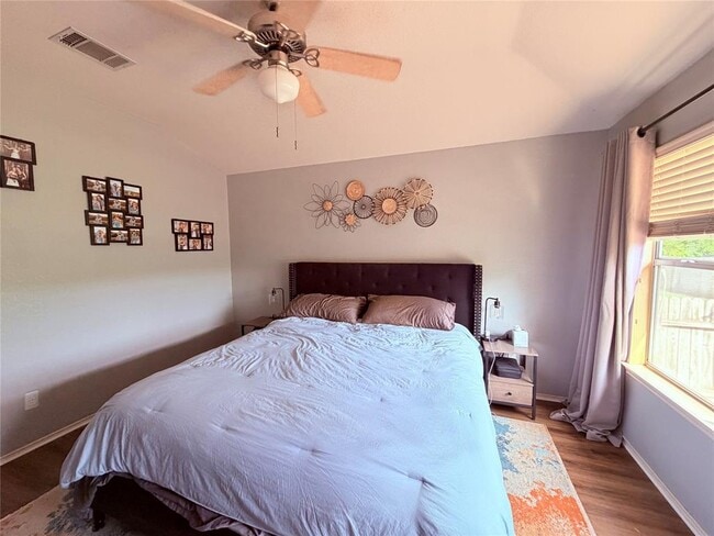 Building Photo - 2805 Feathercrest Dr