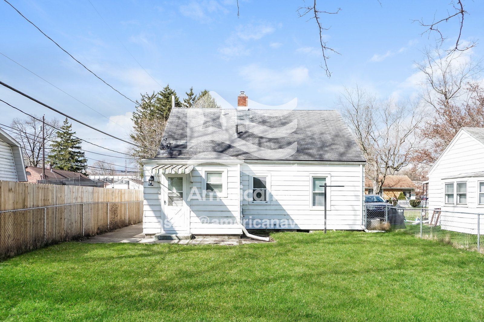 Building Photo - 20 Leander Dr