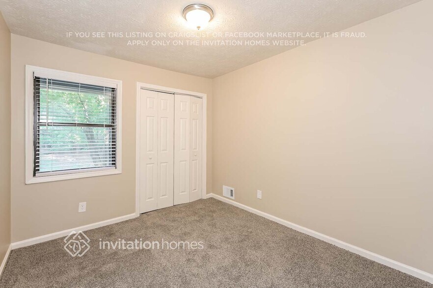 Building Photo - 376 Mill Ridge Way
