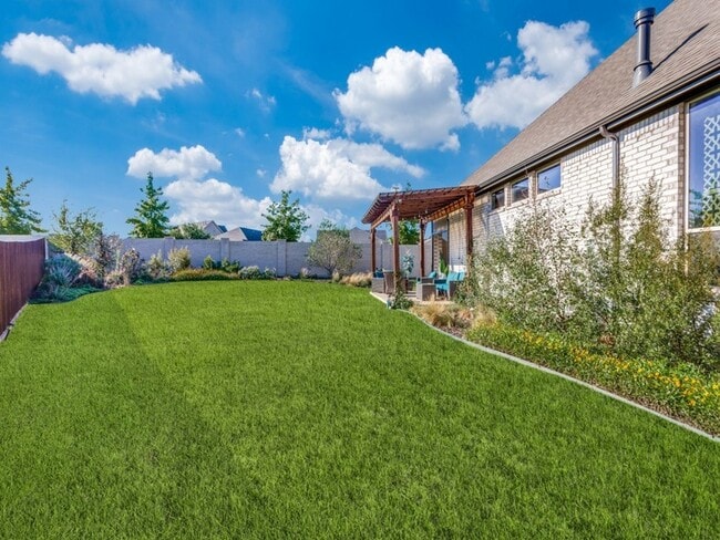 Building Photo - 6001 Firefox Ln