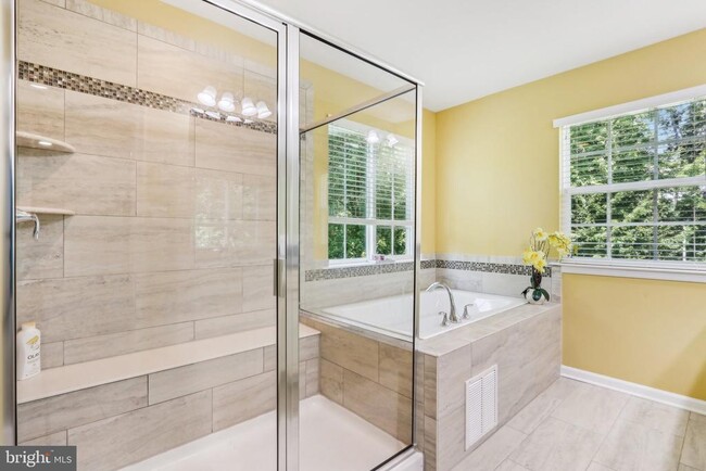 Building Photo - 206 Shields Ct