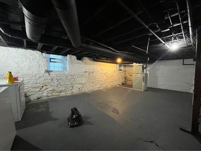 Building Photo - 1115-15 E 18th Ave