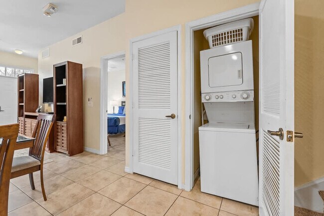 Building Photo - 2610 Lodi Cir