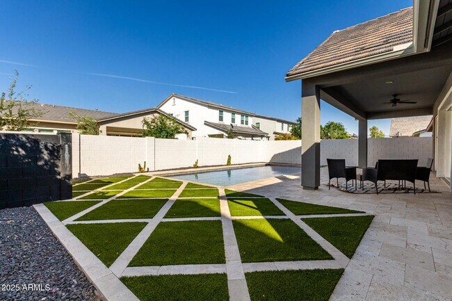 Building Photo - 22724 E Poco Calle