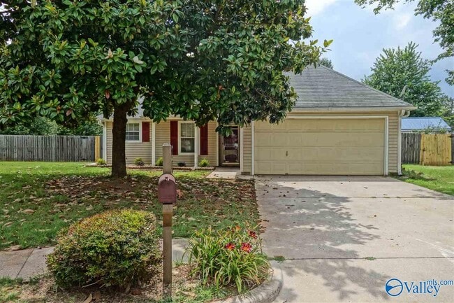 Primary Photo - 212 Turnbrook Dr SW