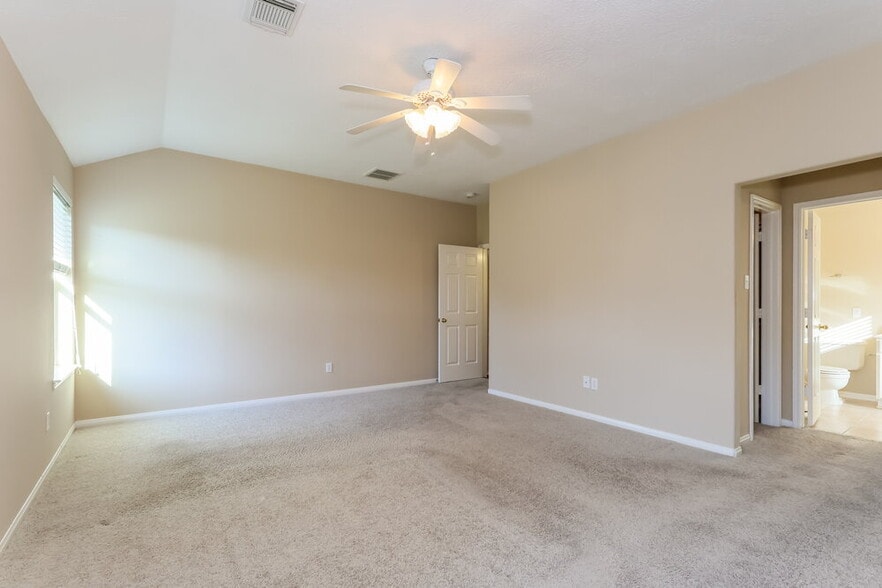 Building Photo - 3223 Spring Ranch Ln