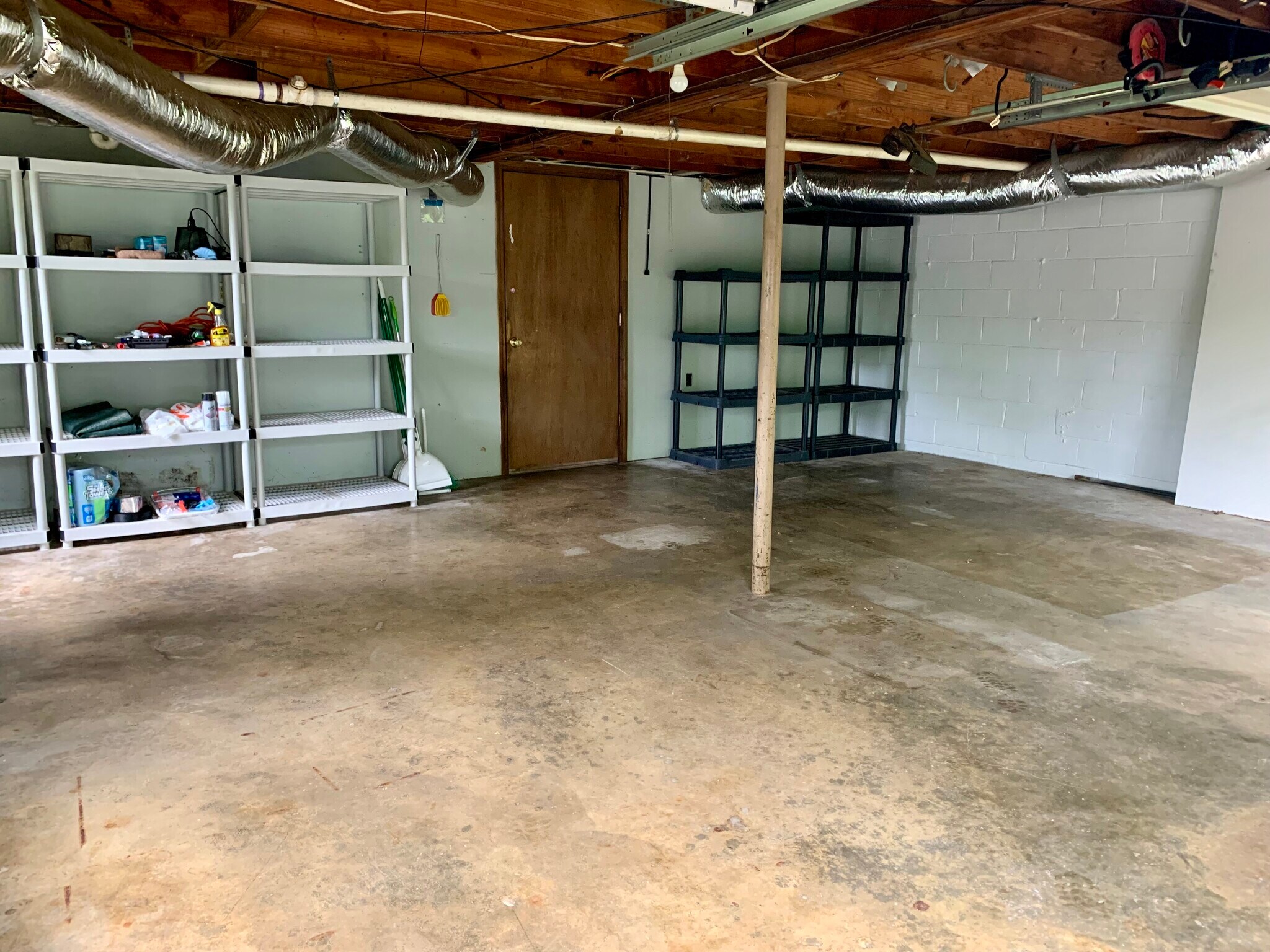 Building Photo - 1411 Ardee Ave